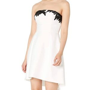 NWT Halston Heritage Ivory Black Floral Detail Strapless Fit Flare Dress Size 0